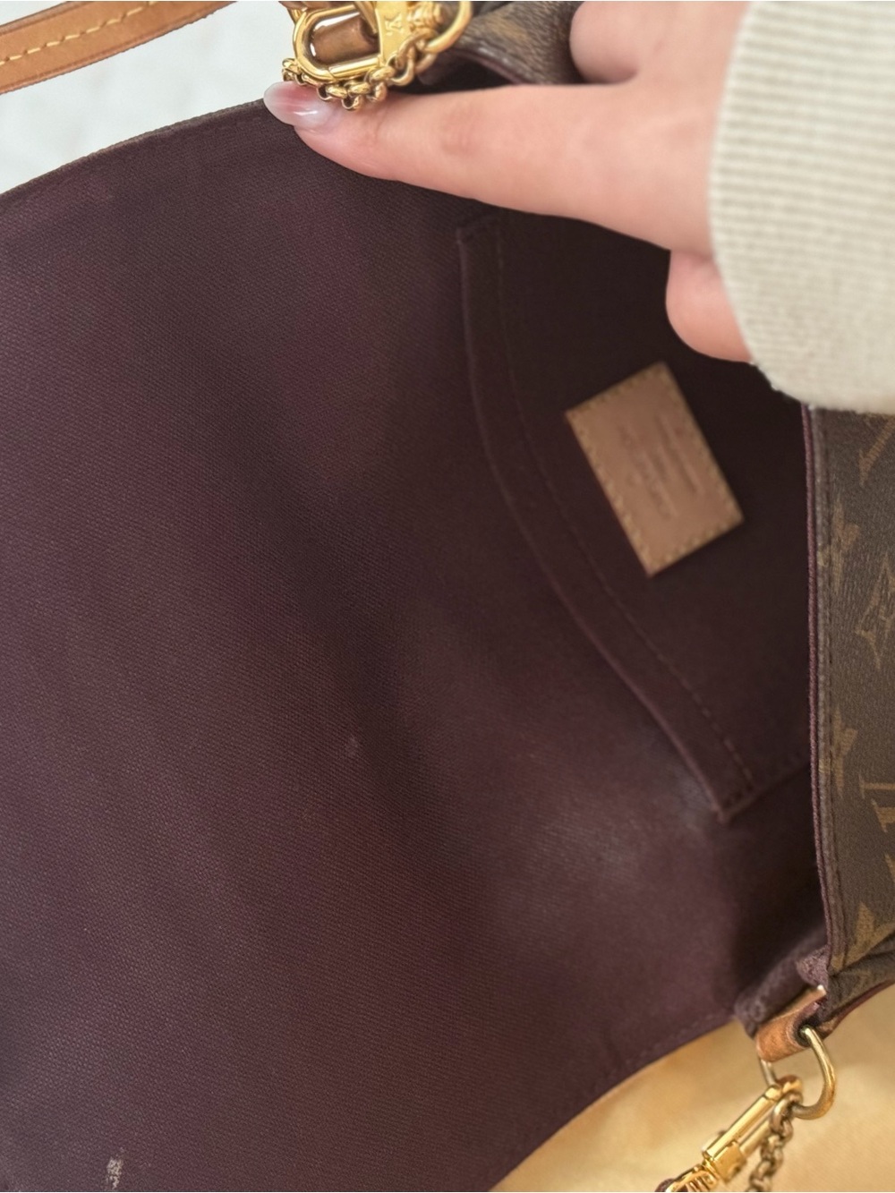Louis Vuitton Brown Monogram Crossbody with Gold Chain - Picture 3 of 4